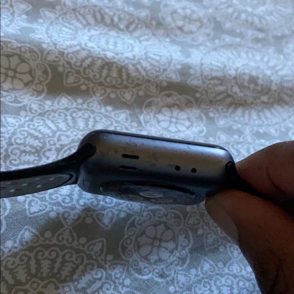 Apple Watch Series 2 38mm - Picture 3 of 3